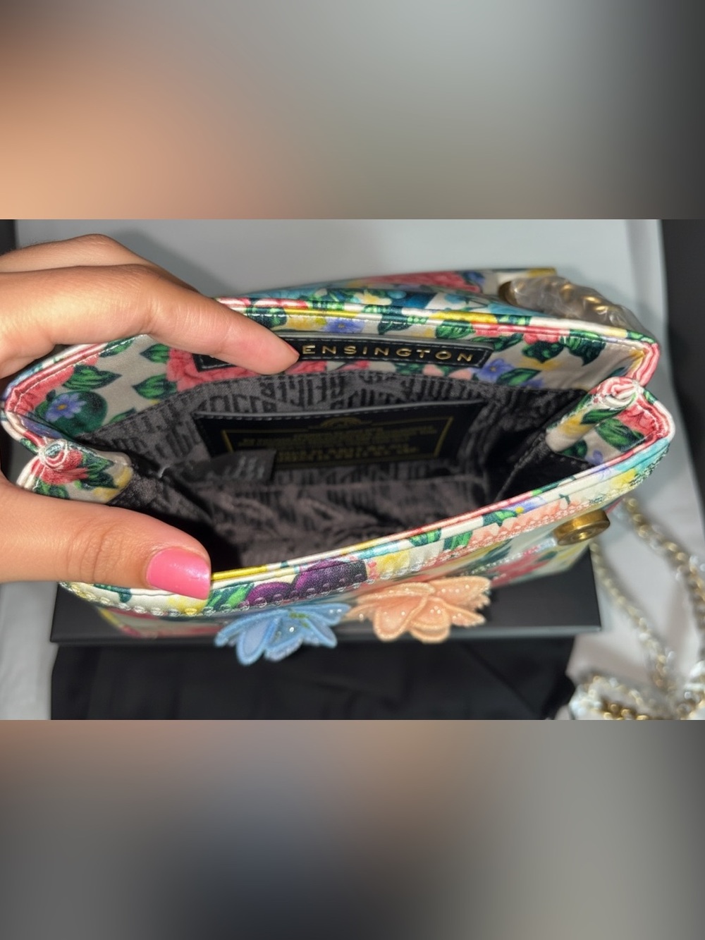 Kurt Geiger Mini Kensington Flower bag with dust bag - Picture 10 of 17